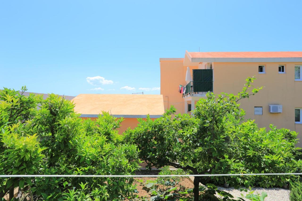 Apartments By The Sea Zivogosce - Blato, Makarska - 1057 Blato  Екстериор снимка