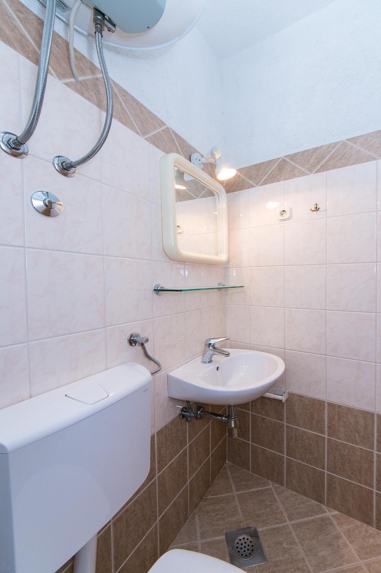 Apartments By The Sea Zivogosce - Blato, Makarska - 1057 Blato  Стая снимка
