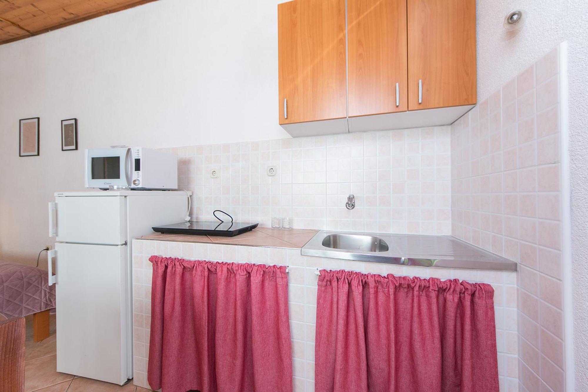 Apartments By The Sea Zivogosce - Blato, Makarska - 1057 Blato  Стая снимка