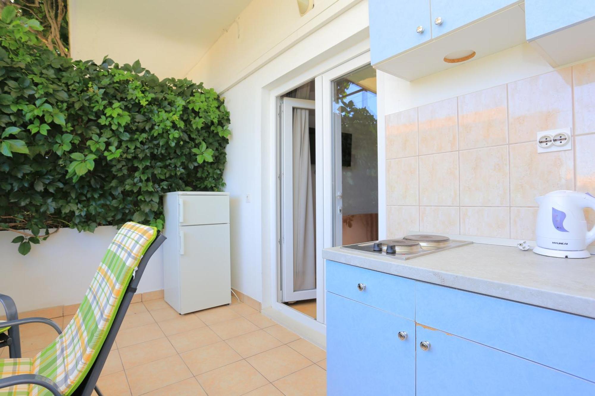 Apartments By The Sea Zivogosce - Blato, Makarska - 1057 Blato  Стая снимка
