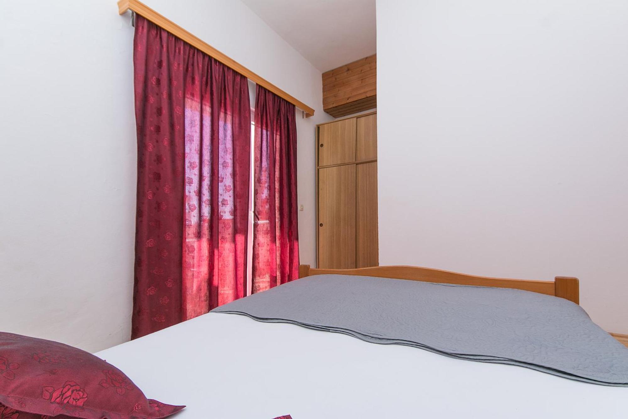 Apartments By The Sea Zivogosce - Blato, Makarska - 1057 Blato  Стая снимка